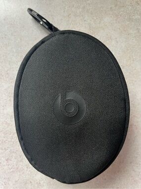 Beats By Dre Solo Soft Protective Carry Case Zipper Earbuds Accessory